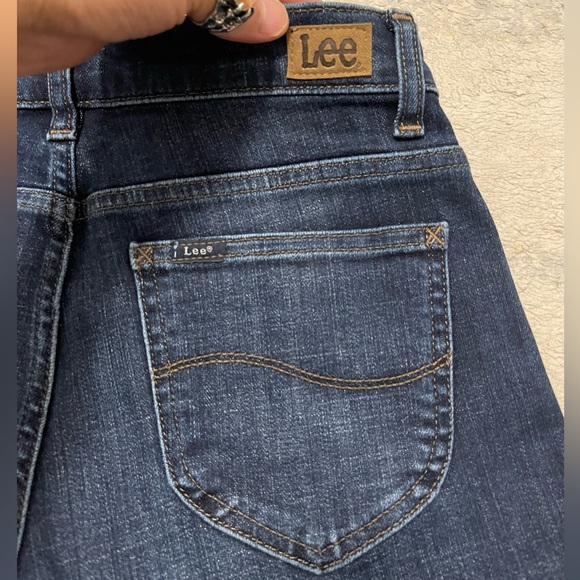 NWT Women’s Size 6 (28” X 28”) Lee Relaxed Fit Straight Leg Mid Rise Jeans Blue - Picture 7 of 13